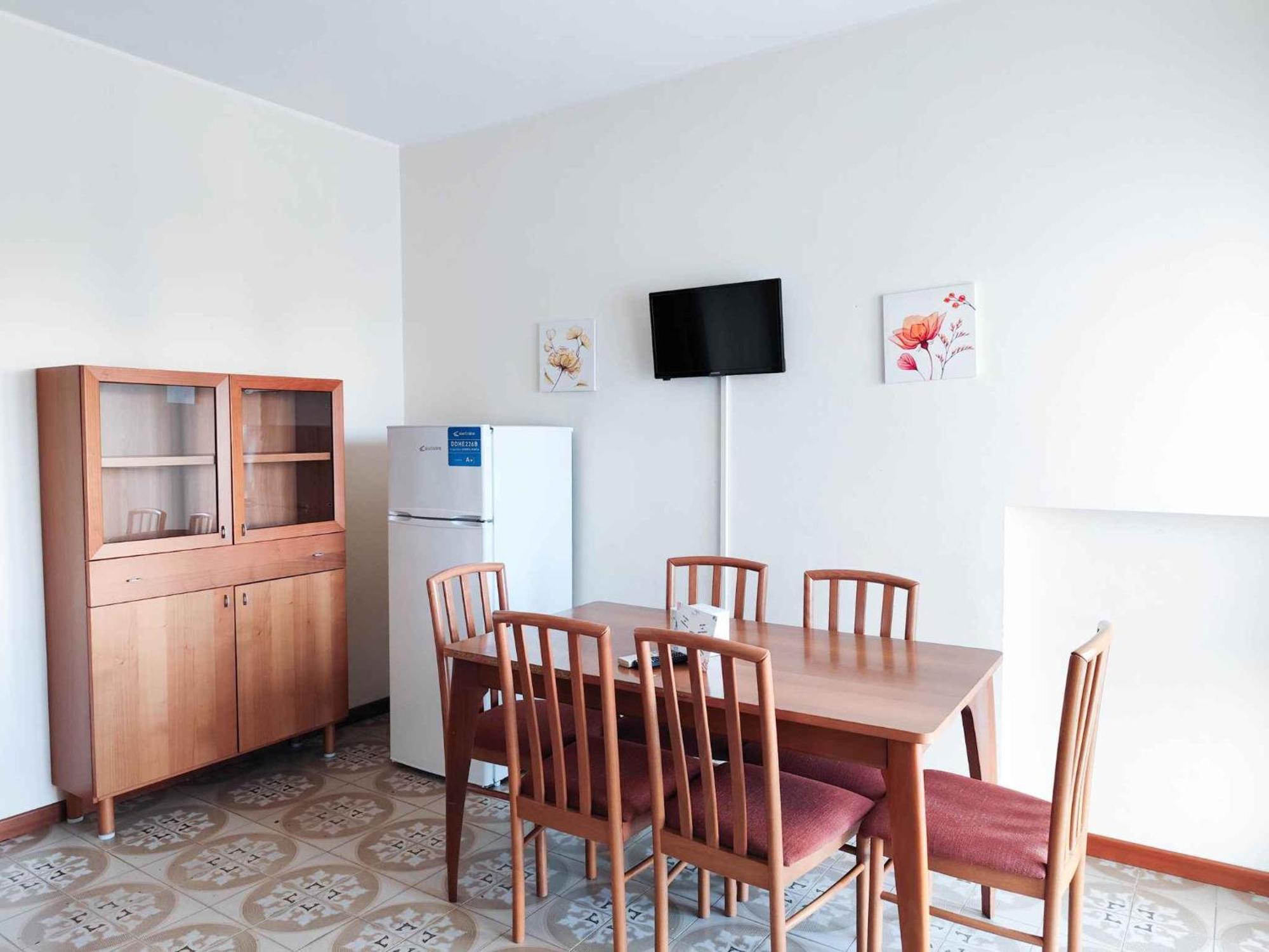 Apartment In 25354